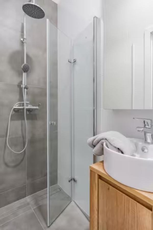 Kawalerka W Srodmiesciu 22 Apartment Lodz  Luaran gambar